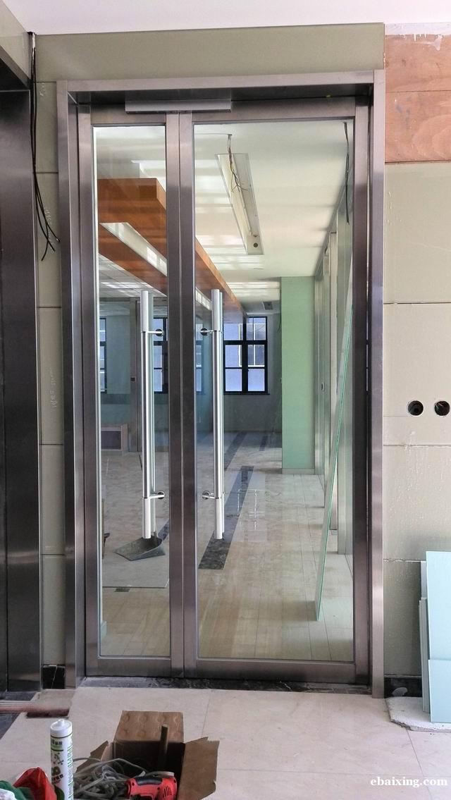 潞城安装玻璃门更换地弹簧 潞城安装玻璃门更换地弹簧